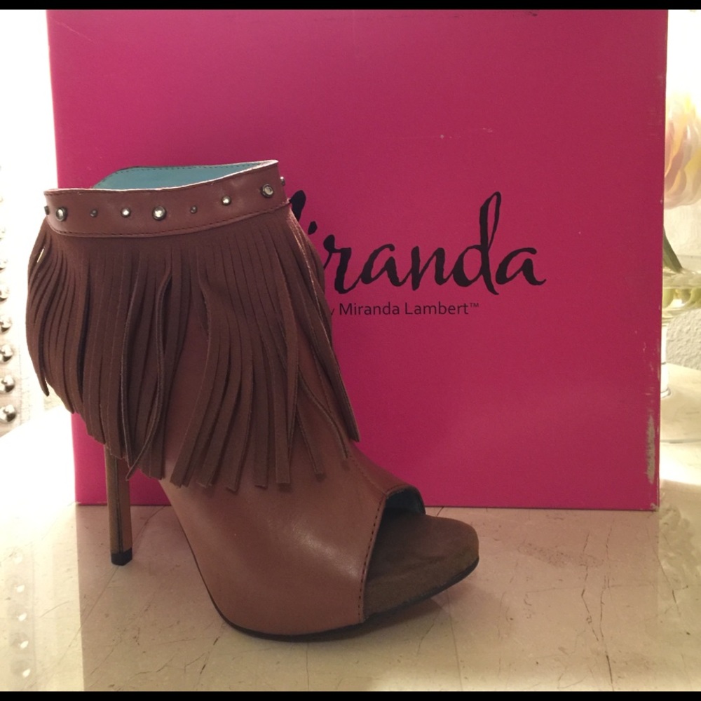 Miranda Lambert heels with fringe