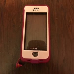 iPhone 5/5s Lifeproof Case