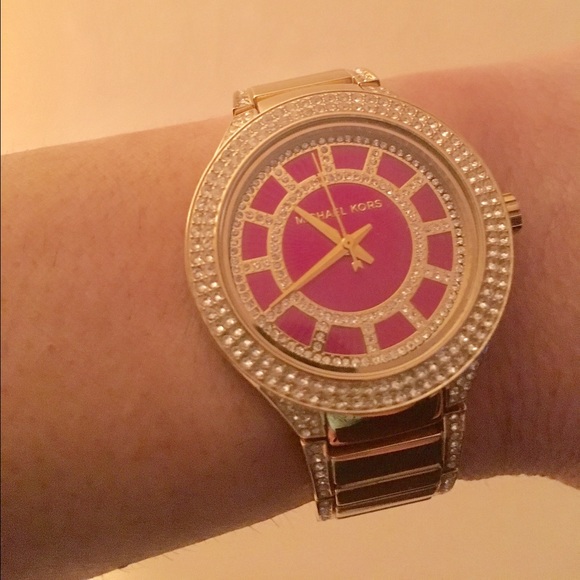 🎀MK WATCH🎀 - Picture 2 of 4