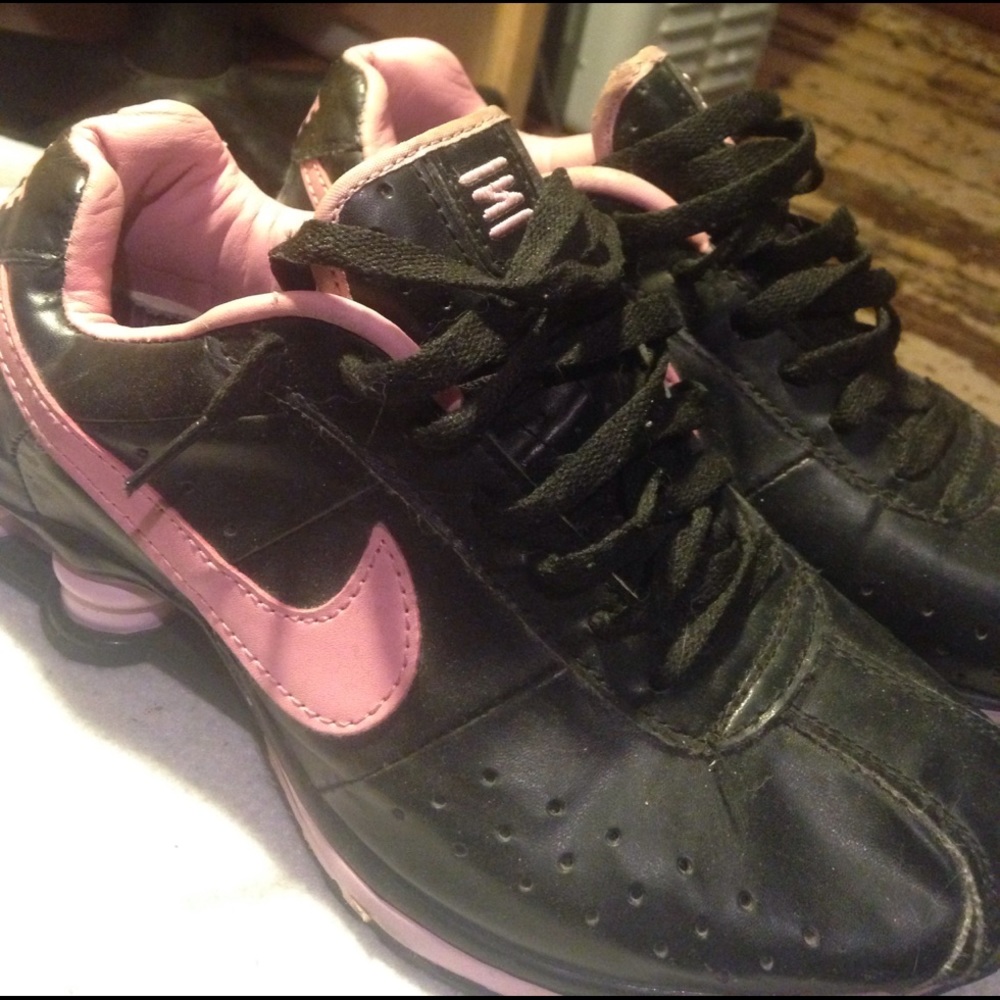 Nike Shock Running Shoe