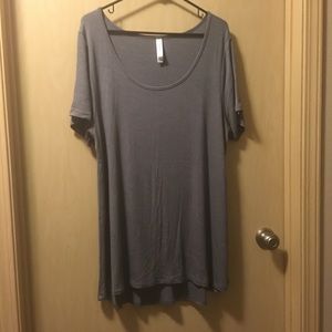 EUC 2XL LuLaRoe Classic Tee