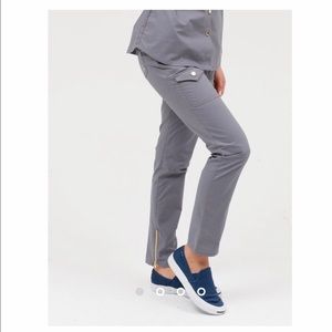 Jaanuu Skinny Cargo Scrub Pants