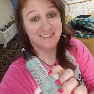 Meet your Posher, Lacey