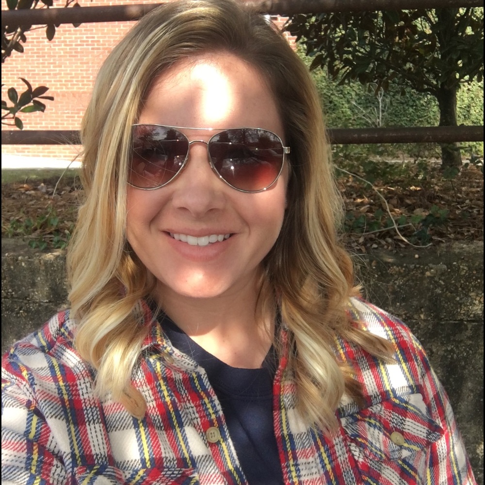 Meet your Posher, Brittney
