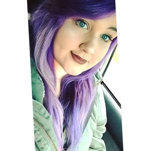 Meet your Posher, Amelia