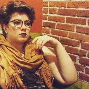 Meet your Posher, Annie dee