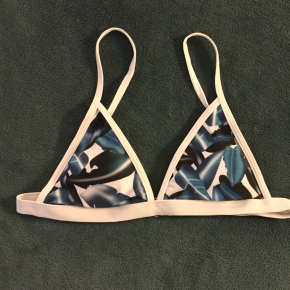 Tropical print bikini - Picture 3 of 7