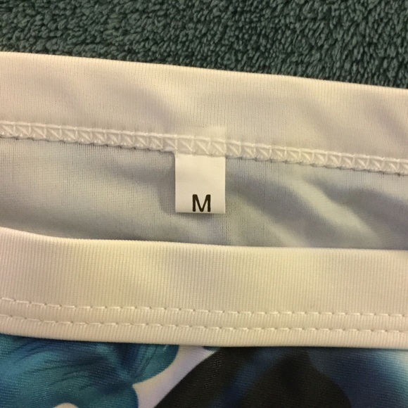 Tropical print bikini - Picture 6 of 7