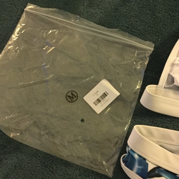 Tropical print bikini - Picture 7 of 7