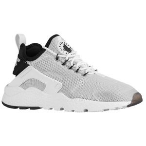 nike sportswear huarache run ultra