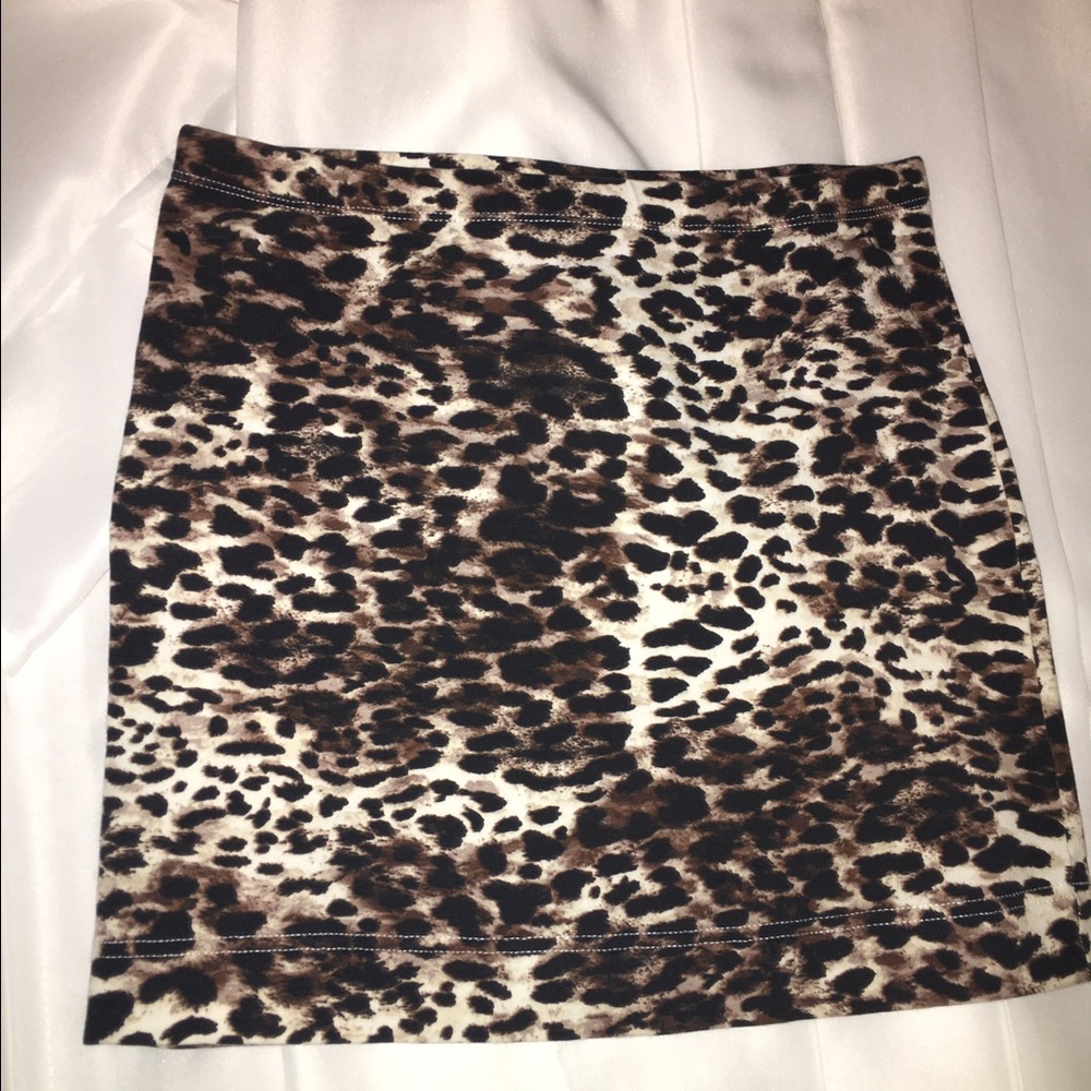H&M Basics Cheetah Print Mini Skirt