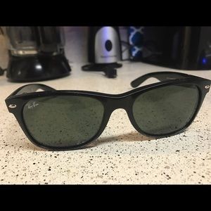 Black RayBan Sunglasses 🕶