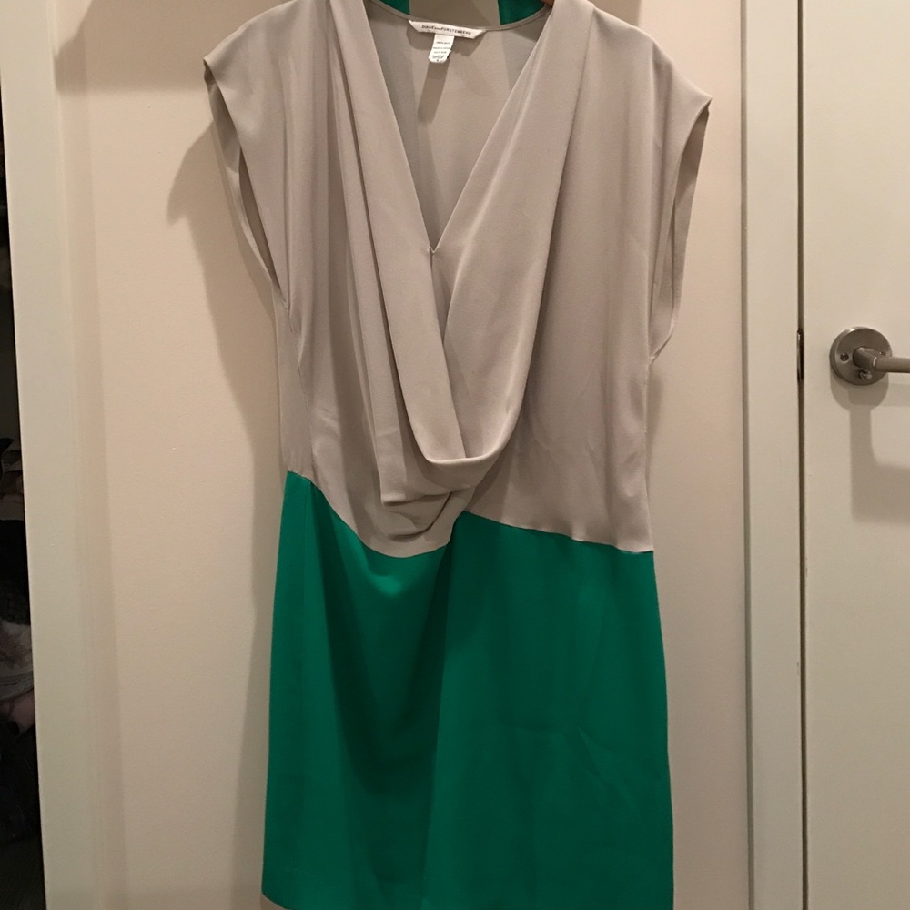 Diane von Furstenberg Gray and Green Silk Dress