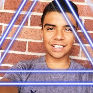 Meet your Posher, Adan