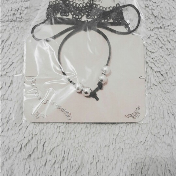 ✨NEW IN ✨ SUEDE LACE CHOKR - Picture 4 of 4