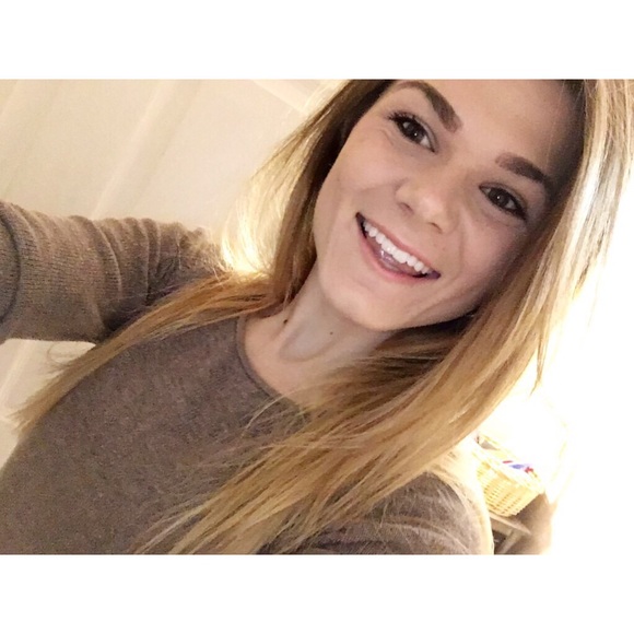 Hey there, I'm Lindsay! - Picture 2 of 2