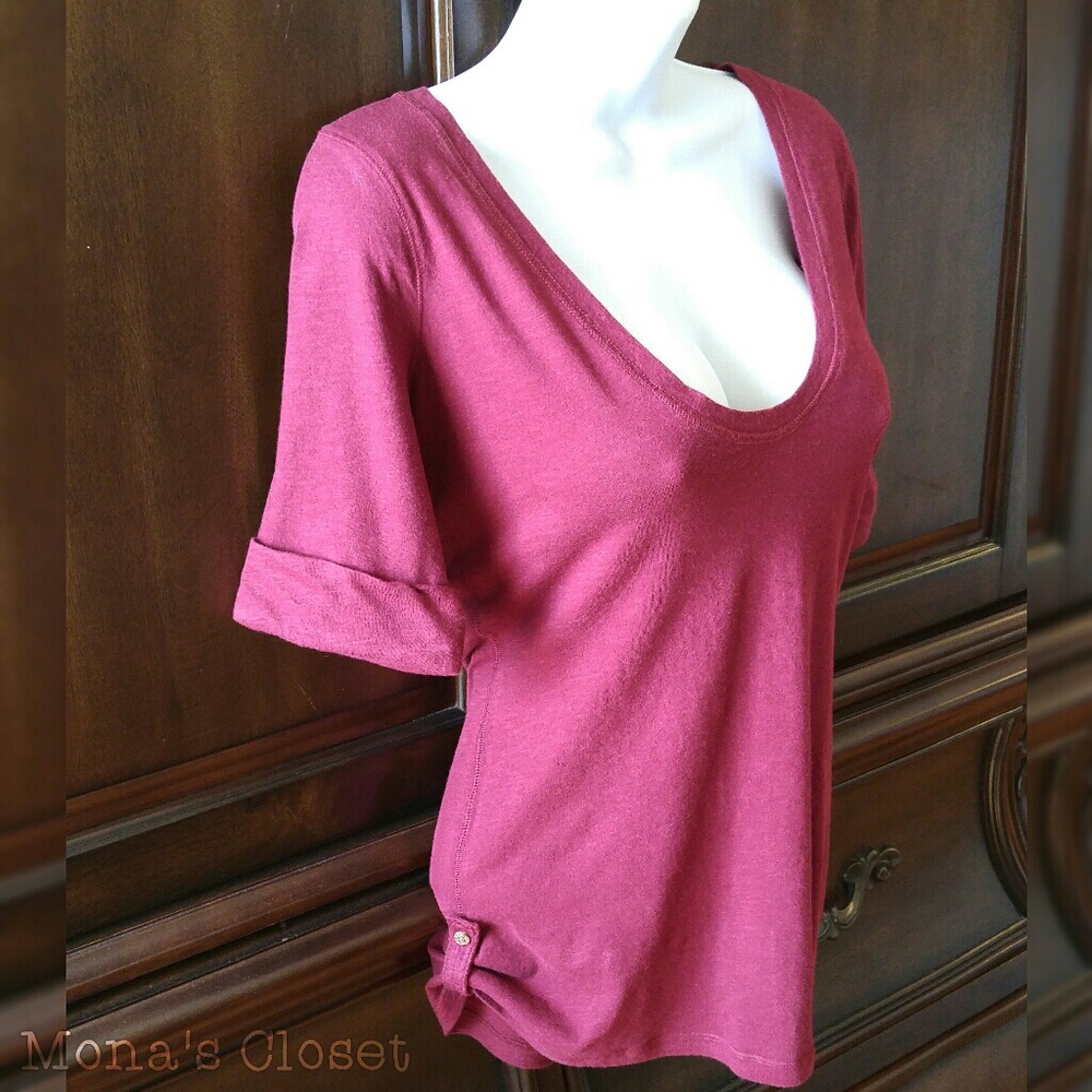 🔴 4/$15 - Hollister Burgundy Shirt