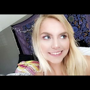 Meet your Posher, Hannah