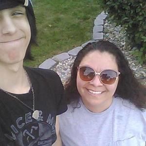 Meet your Posher, Dawn-deedee