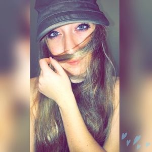 Meet your Posher, Megan