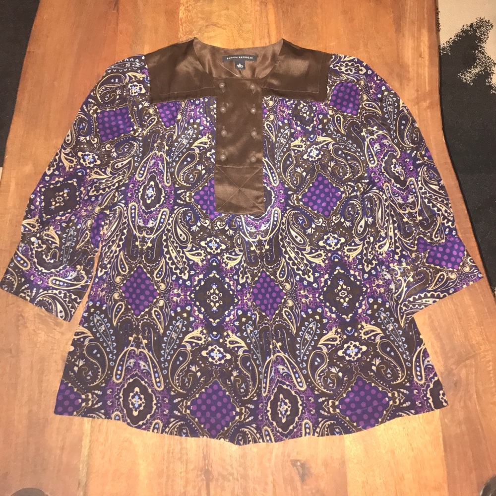 Women's Banana Republic paisley blouse. Size S