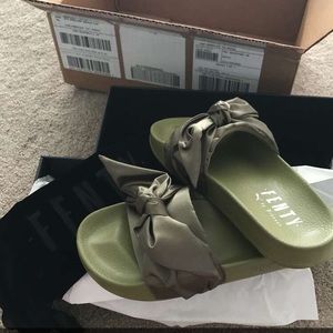 FENTY X PUMA Bow Slides