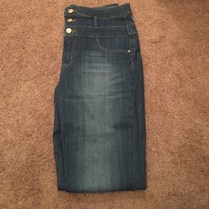 Refuge High Waisted Jeans