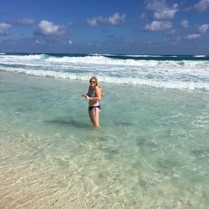 Meet your Posher, Sydney