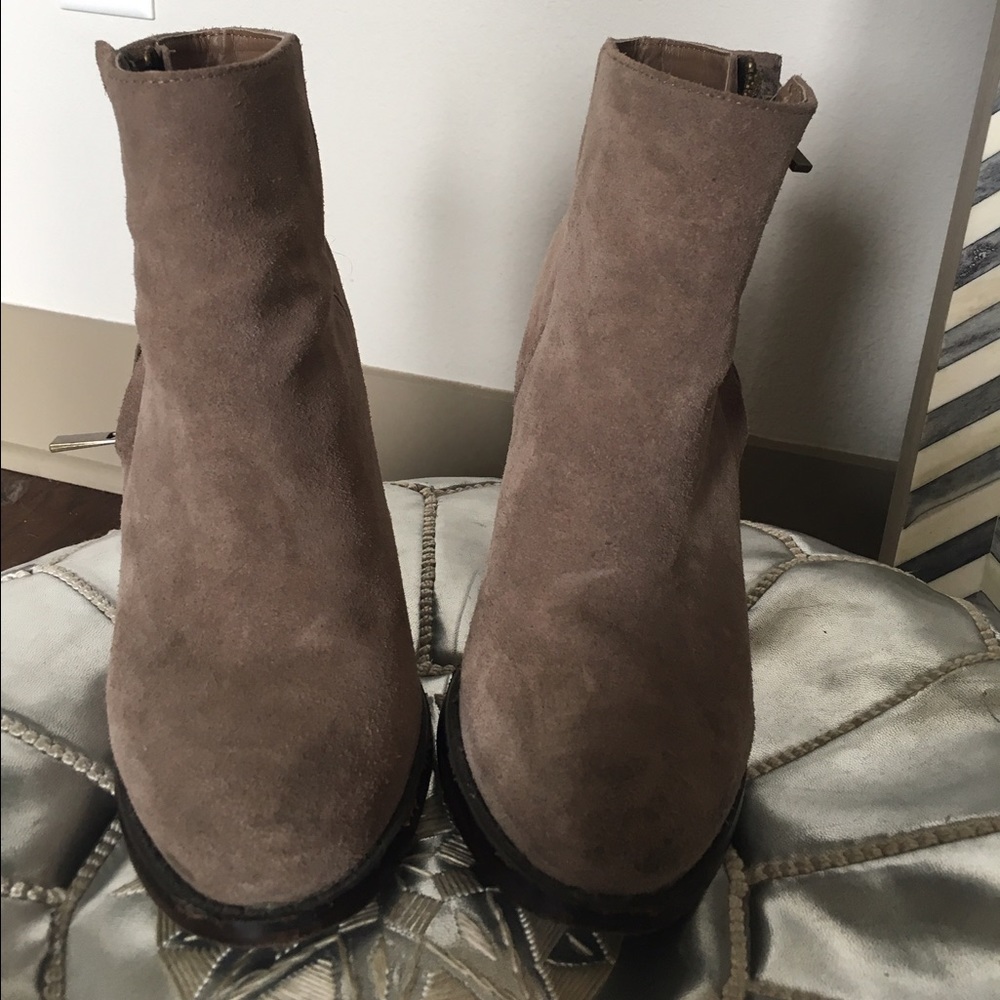 Silence + noise booties