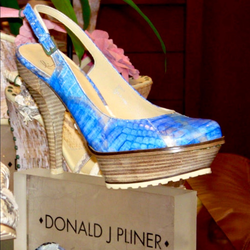 Nwot Djp "Ickett" Python Platform Sling - image 1