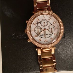 Authentic Micheal Kors watch. Rose gold