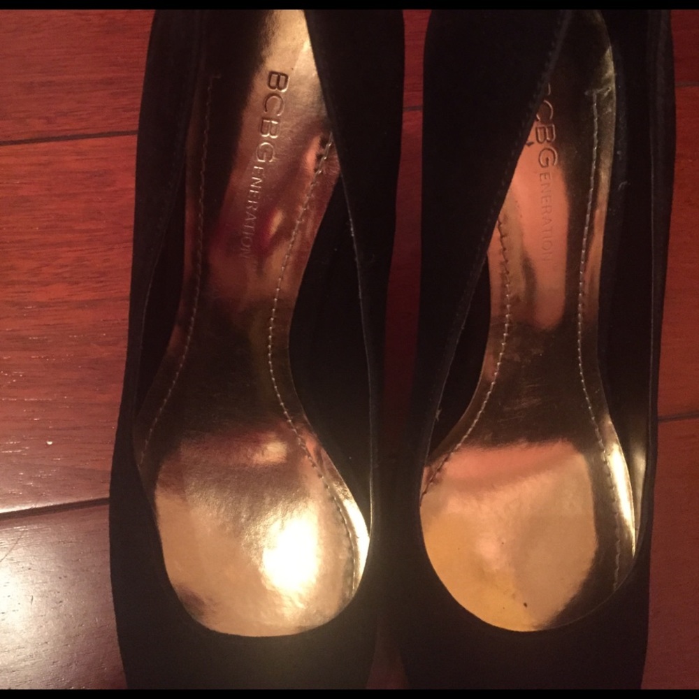 Basic Black Pumps - image 3