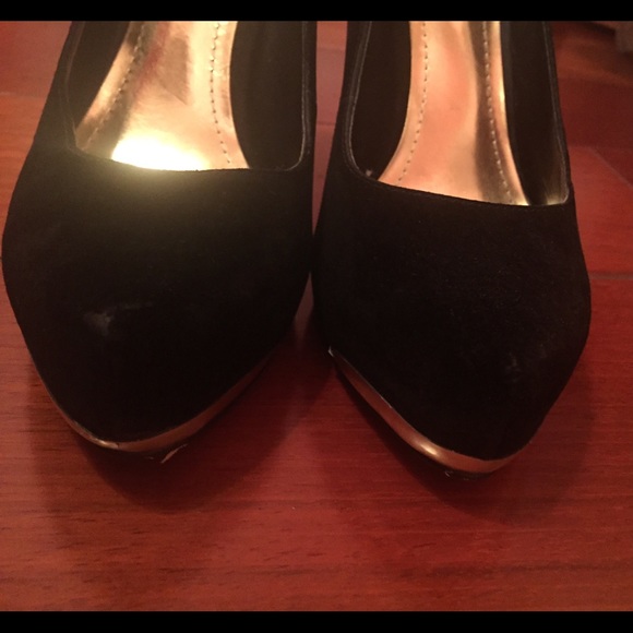 Basic black pumps - Picture 4 of 6