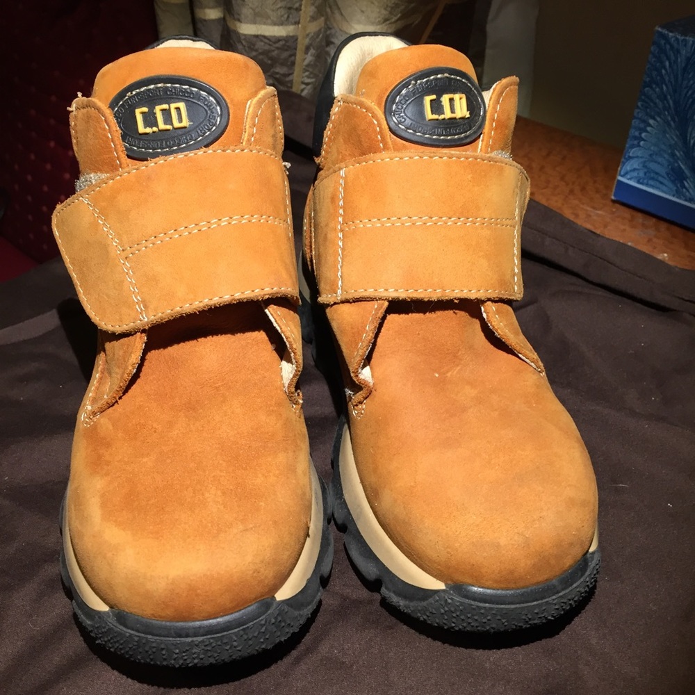 Chicco kids boots size 29