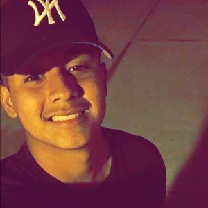 Meet your Posher, Aurelio