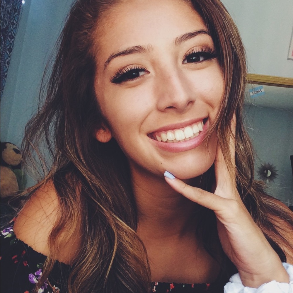 Meet your Posher, Erica
