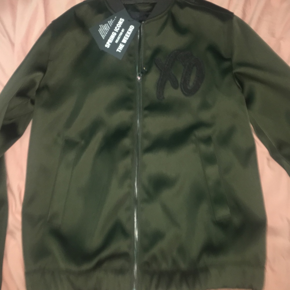Weeknd x HM Spring Icons Bomber Jacket!