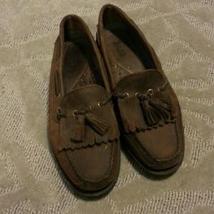 Bass loafers men's 8.5 .. comfy casual