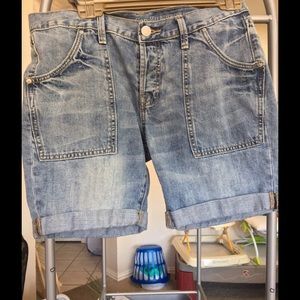 GAP sexy boyfriend denim shorts