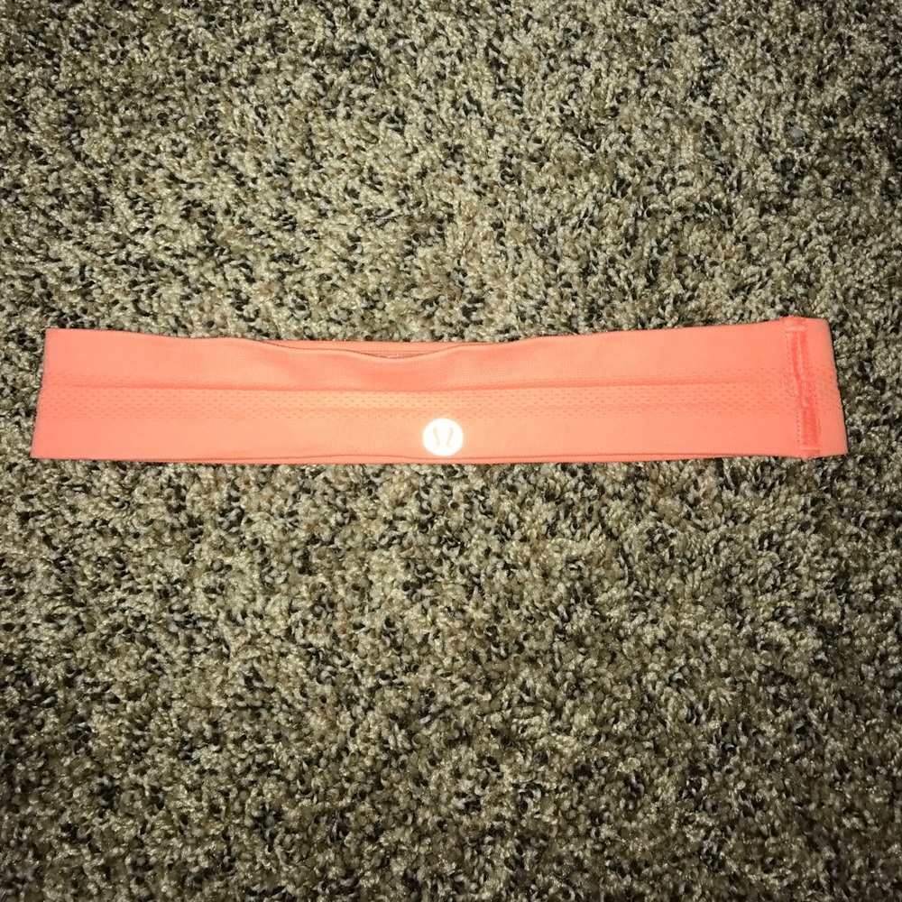 Lululemon salmon headband
