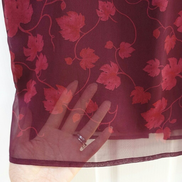 Express pencil skirt. Grape vine motif. - Picture 4 of 4