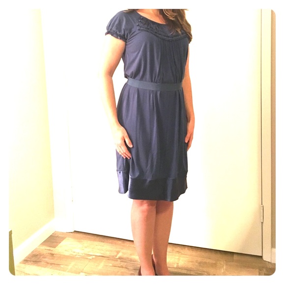 🎄BCBG MAXAZRIA Holiday Dress🎄 - Picture 2 of 5