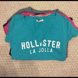 FIVE HOLLISTER GRAPHIC TEES