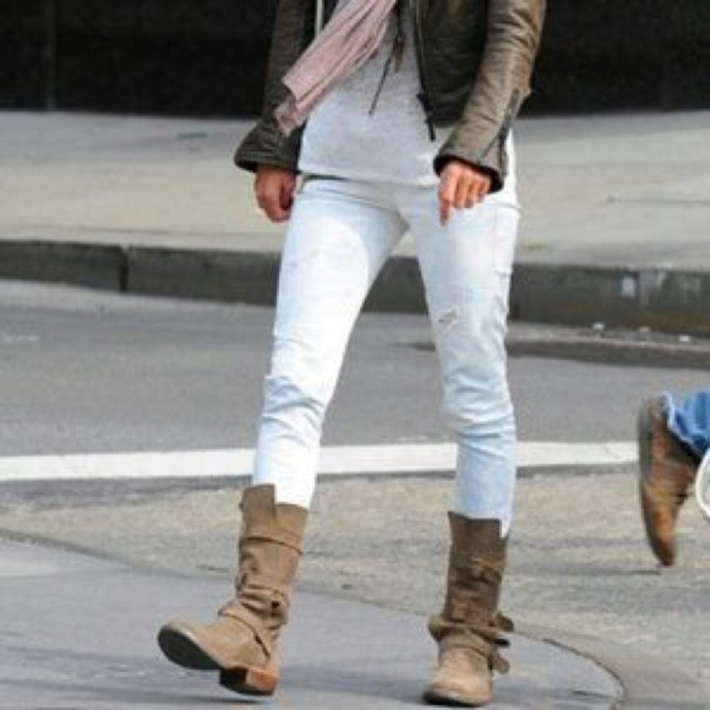 Fiorentini + Baker eternity buckle boots!