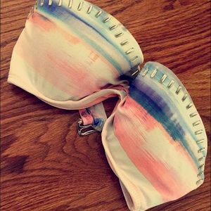 Strapless bathing suit top