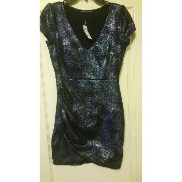 Dress - Picture 2 of 3