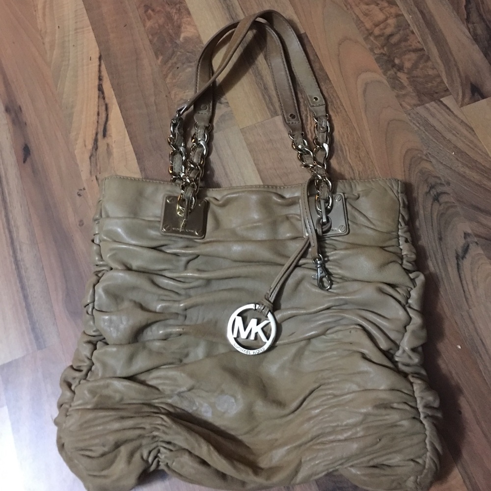 AUTHENTIC Leather two strap Michael Kors Handbag