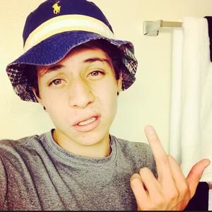 Meet your Posher, Jonathan