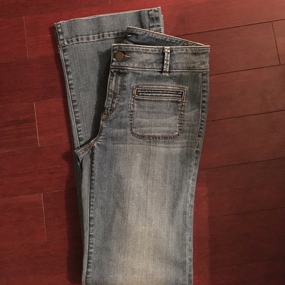 Ann Taylor Mid Rise Jeans 👖