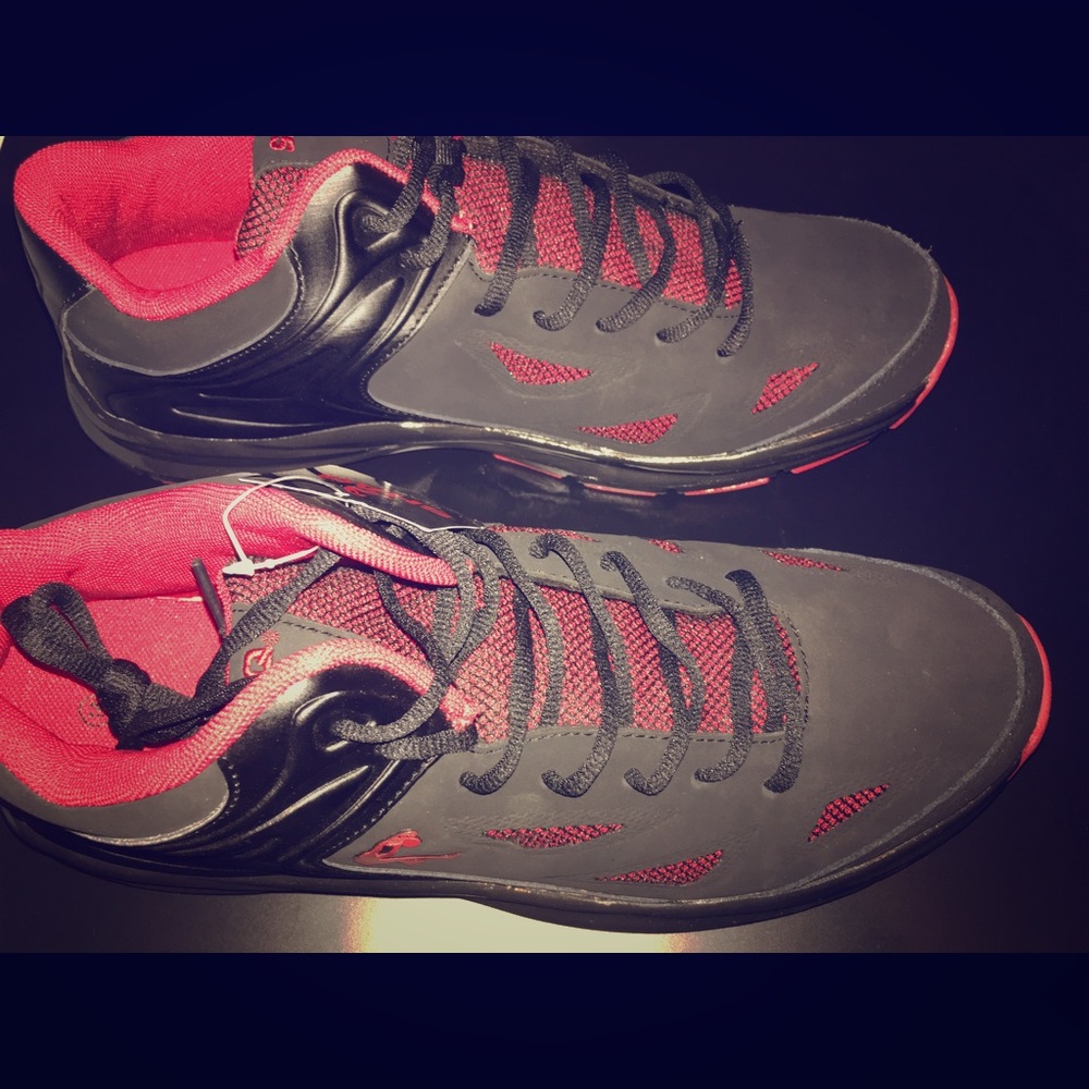 SHAQ PLATINUM 14 BLK/RED Style Name: UNITE